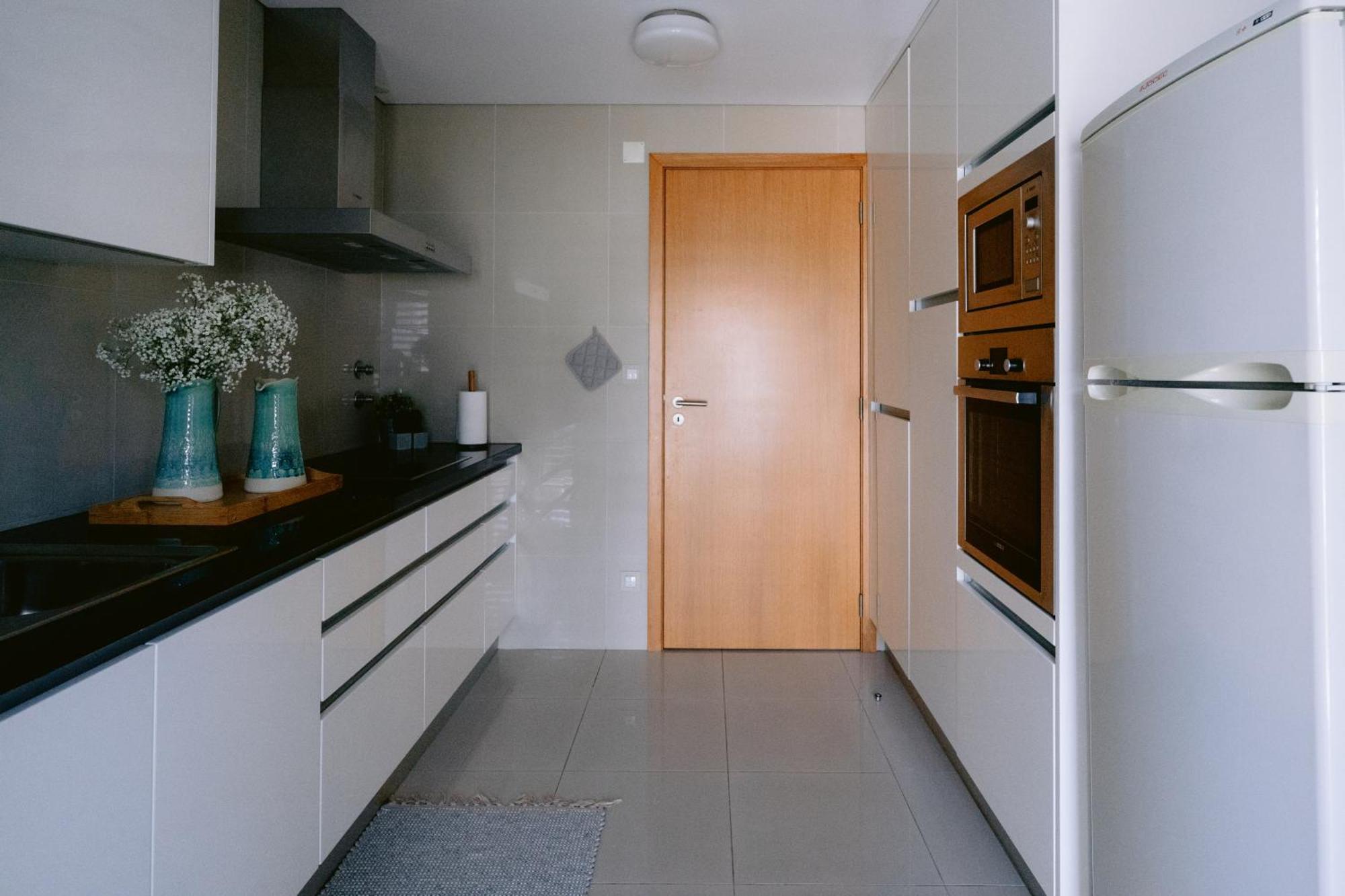 White Family House Apartment